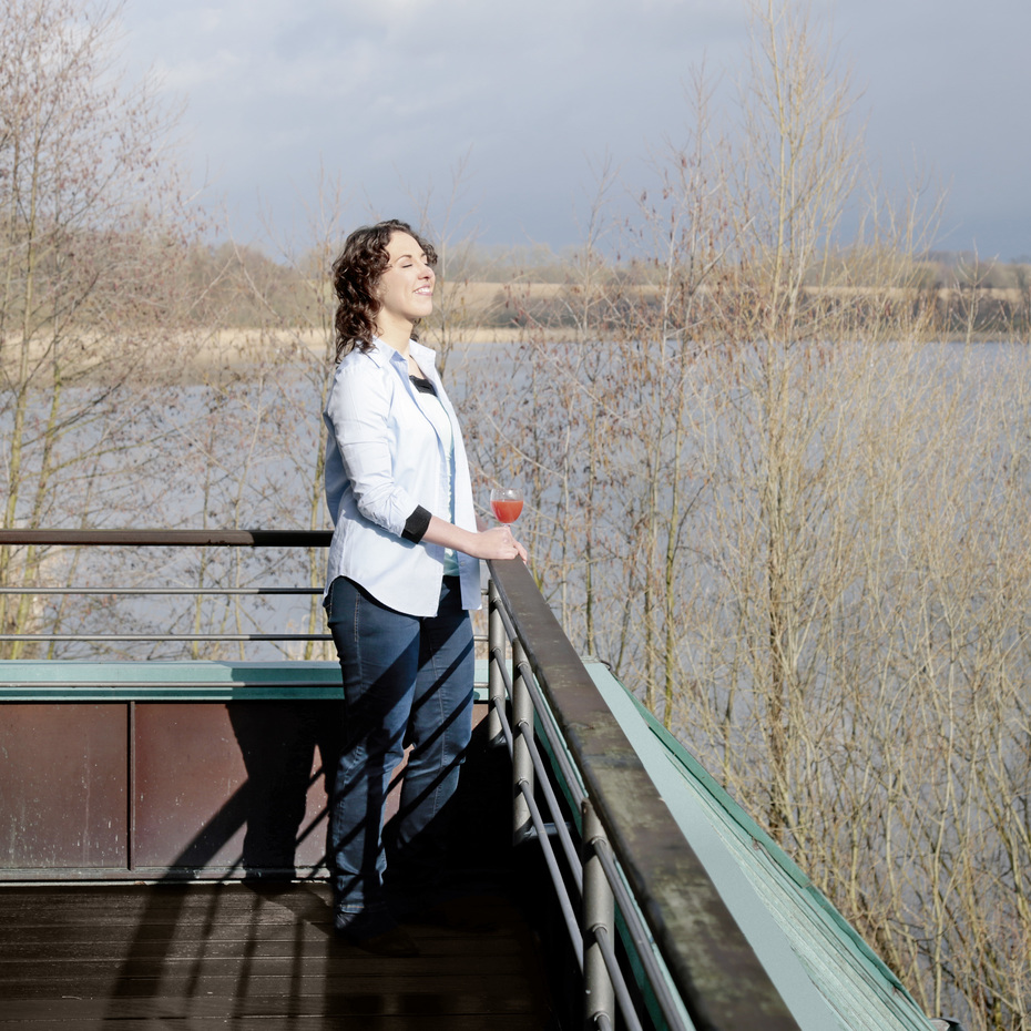 Marleen looking out over the lake