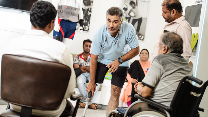 Derick adjusting the knee joint