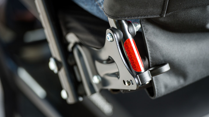 Angle-adjustable back support, Ottobock Wingus