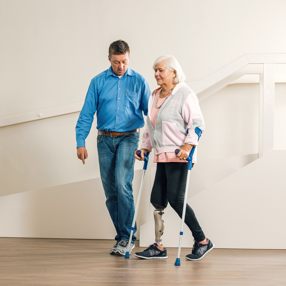 Mode B+: semi-locked mode with stance phase flexion