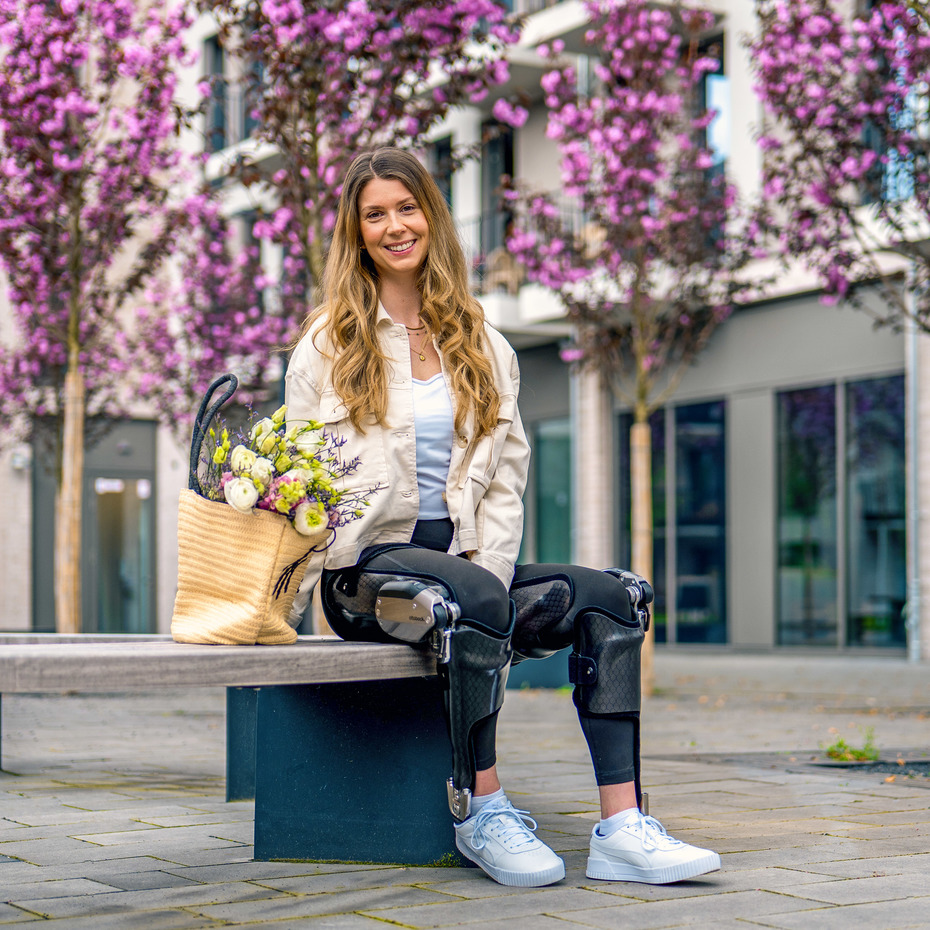 Opens video: "Ayleen sitting on a bench."